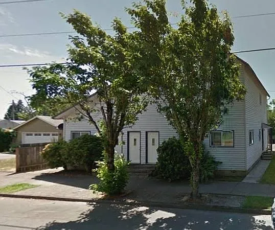 323 N Main Ave