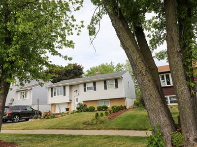 419 N Midlothian Rd, Mundelein, IL, 60060