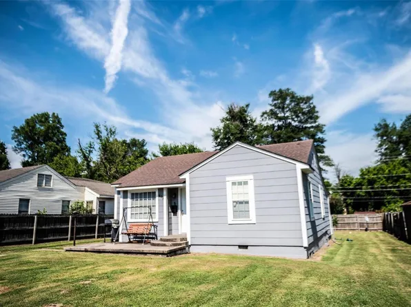906 W Baker Dr, Kennett, MO 63857