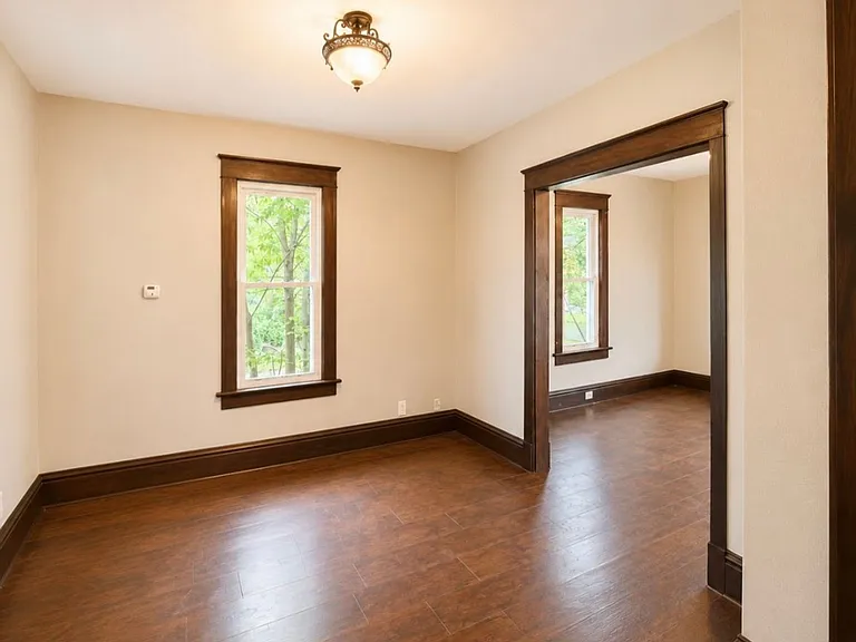 836 Stadelman Ave — Photo 4