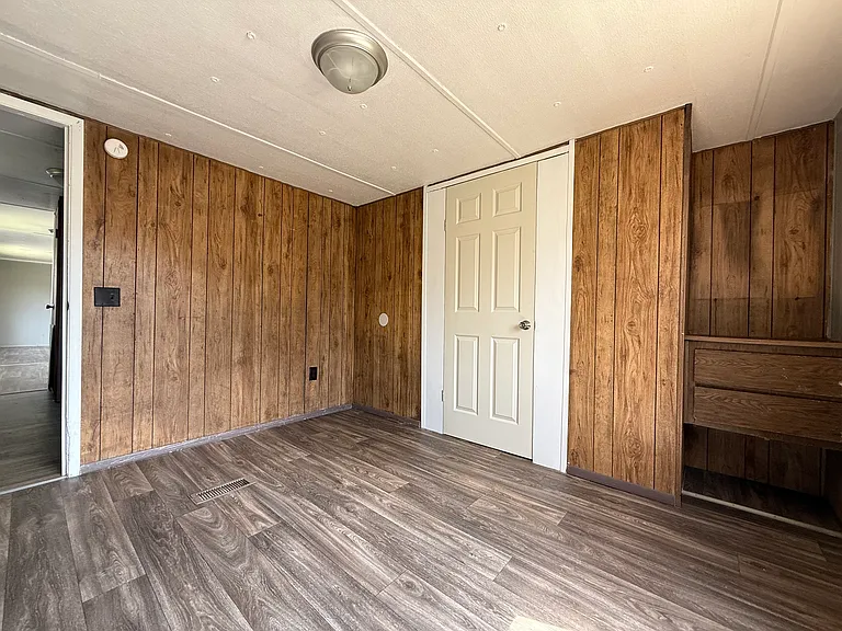 208 Turnbull St — Photo 5
