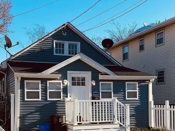 76 Seabreeze Way, Keansburg, NJ 07734