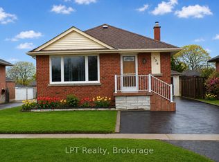 256 Farewell St, Oshawa, ON L1H6L9