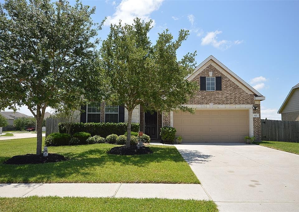 1st image of 821 Arlington Pointe Dr