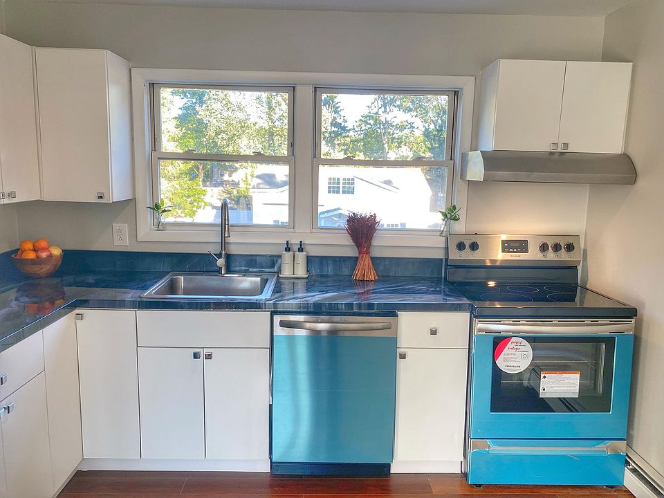 30 Udall Rd, West Islip, NY 11795 Zillow