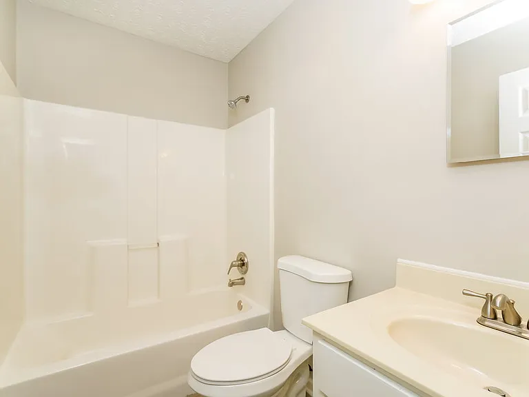 3124 Eastpointe Dr — Photo 15