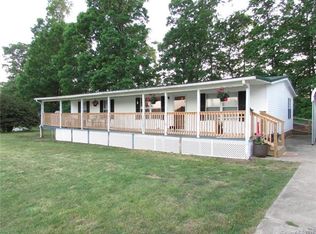 3021 Mullis Rd, Hamptonville, NC 27020