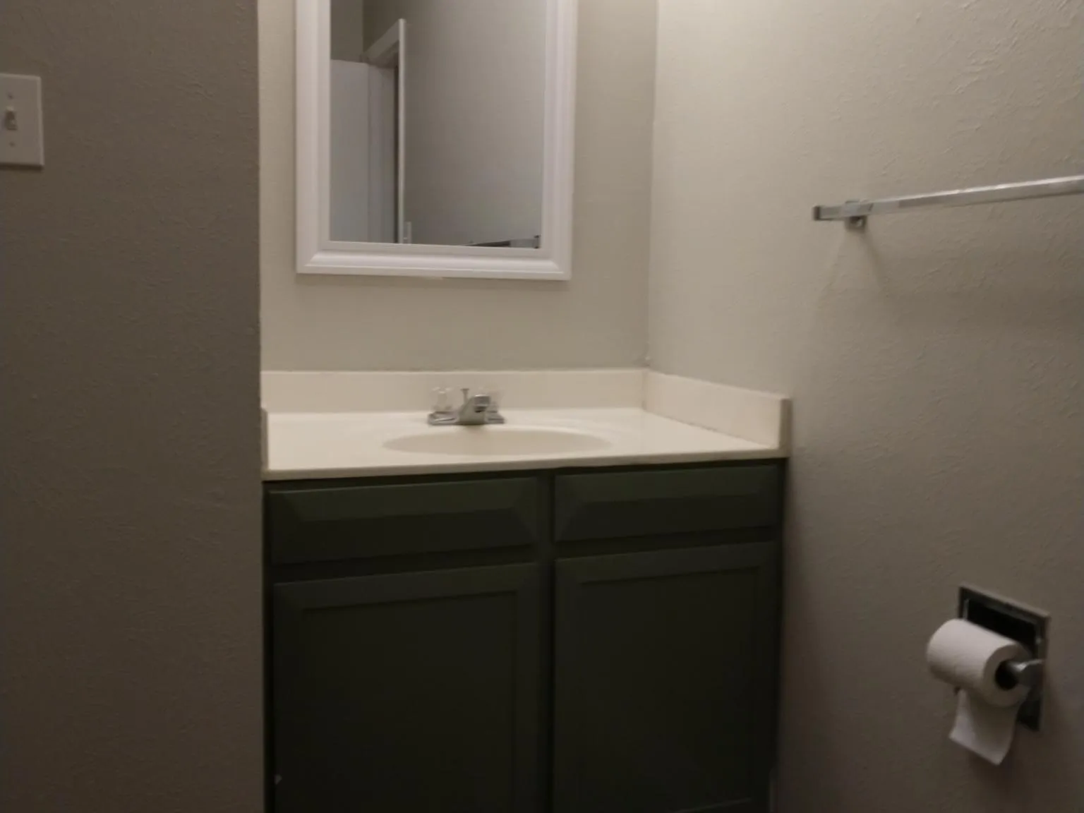 2 bed, 800 sqft, $950 — Photo 4