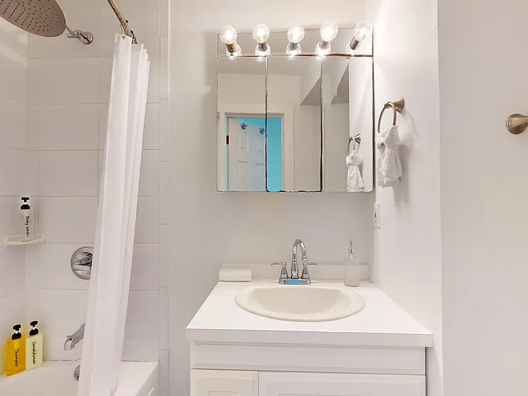 750 Dune Rd — Photo 36