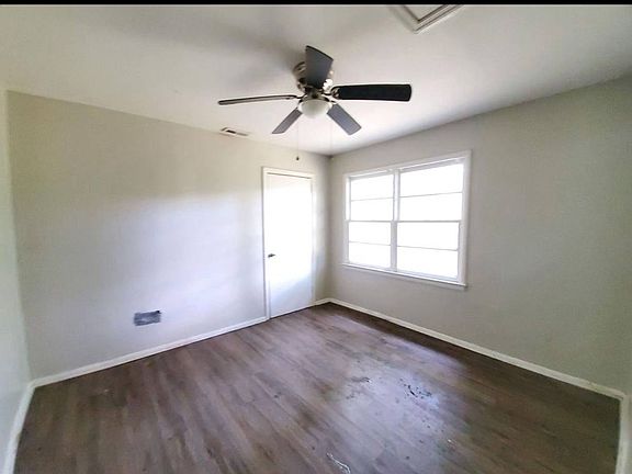 2nd image of 403 Digh St #B