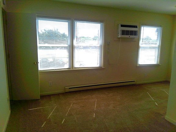 5th image of 712 E 26th St APT B