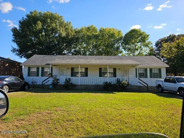 1510 Fitzgerald Dr, Humboldt, TN 38343
