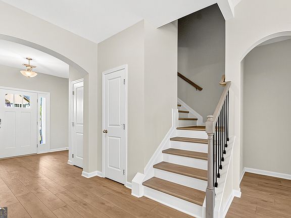 4th image of 101 Beaver Creek Way #246