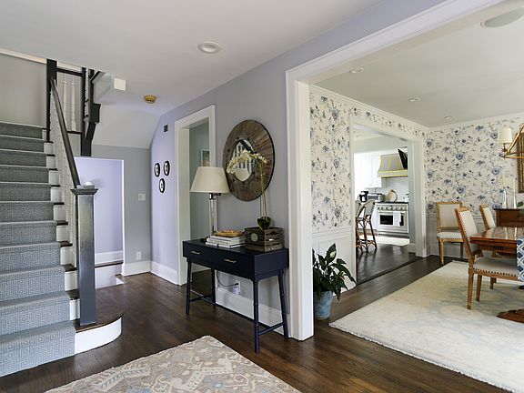 3 Entry Hall.jpg