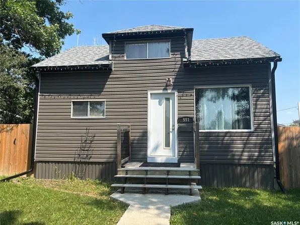 551 2nd AVENUE NW, Swift Current, SK S9H 0R1