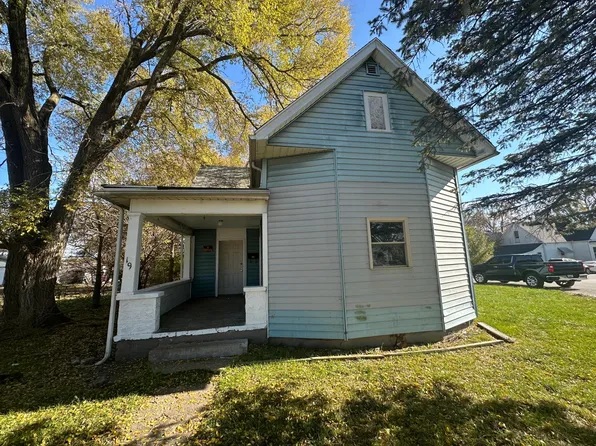 19 Elizabeth St, Danville, IL 61832