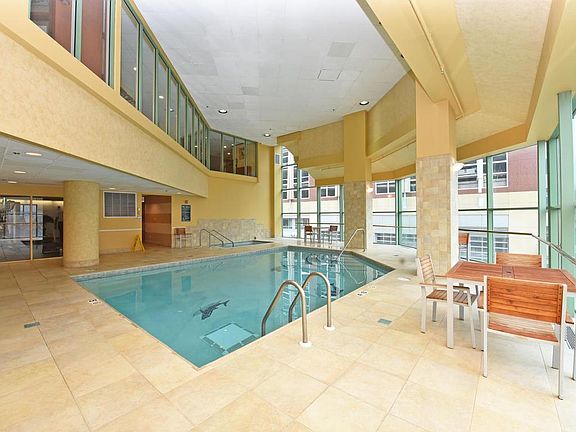 5th image of 78 10th St E Unit 2304