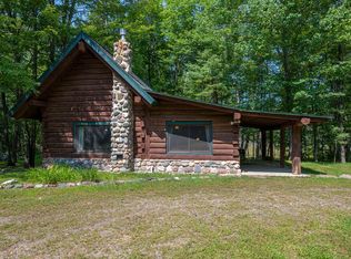 996 Bloom Rd, Eagle River, WI 54521