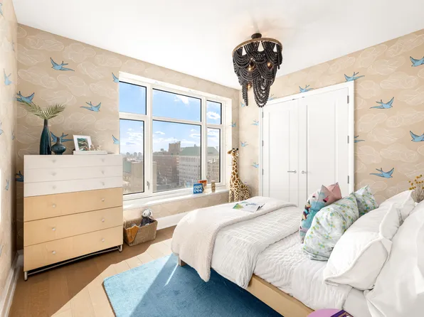 100 Claremont Avenue image 8 of 20