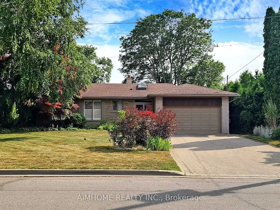 103 Alamosa Dr