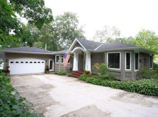 3660 Northome Ave, Deephaven, MN 55391