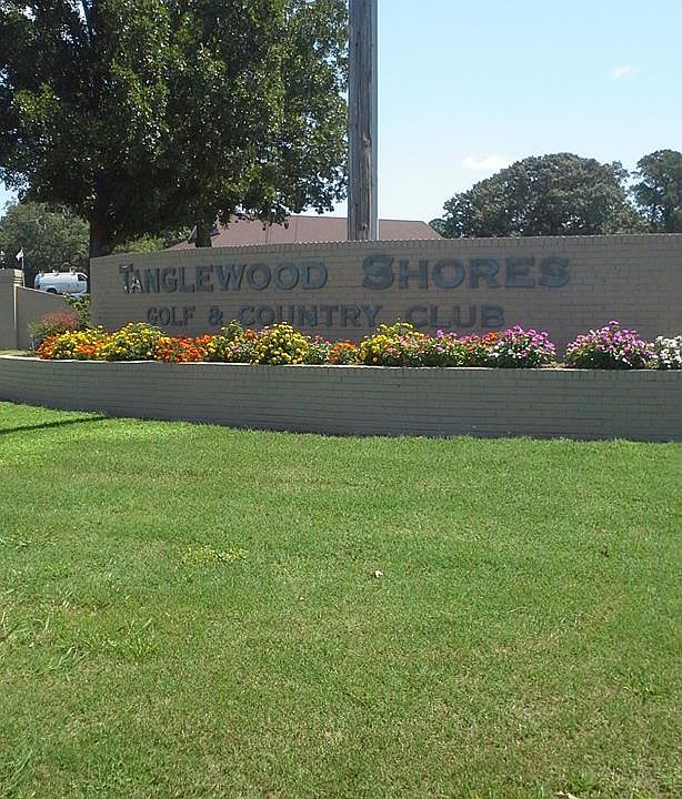 1st image of B3 Oakwood Dr