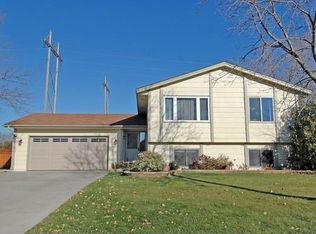 4516 W 135th St, Savage, MN 55378