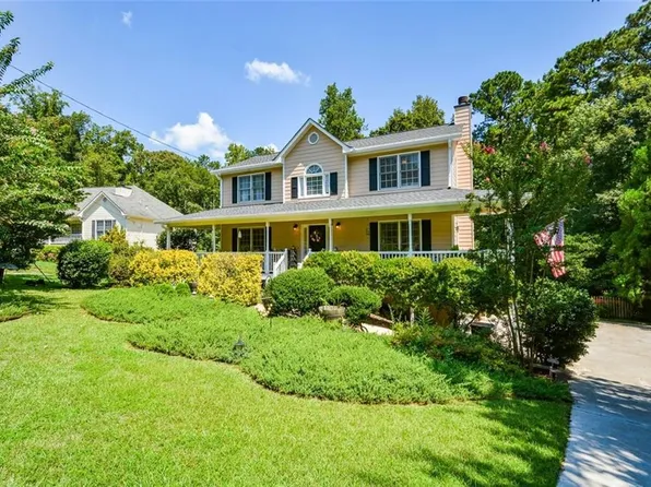 521 Sterling Dr, Powder Springs, GA 30127