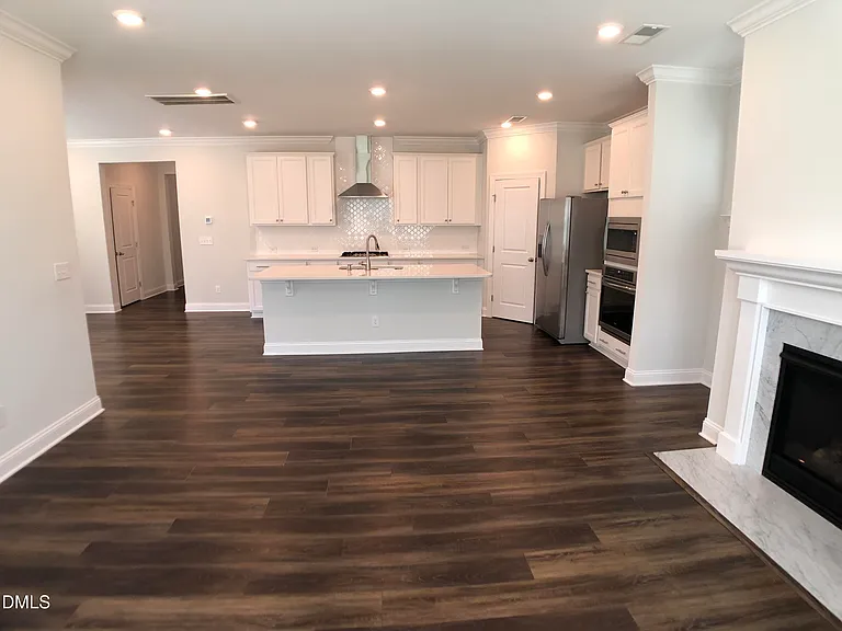 313 Ivy Arbor Way — Photo 7