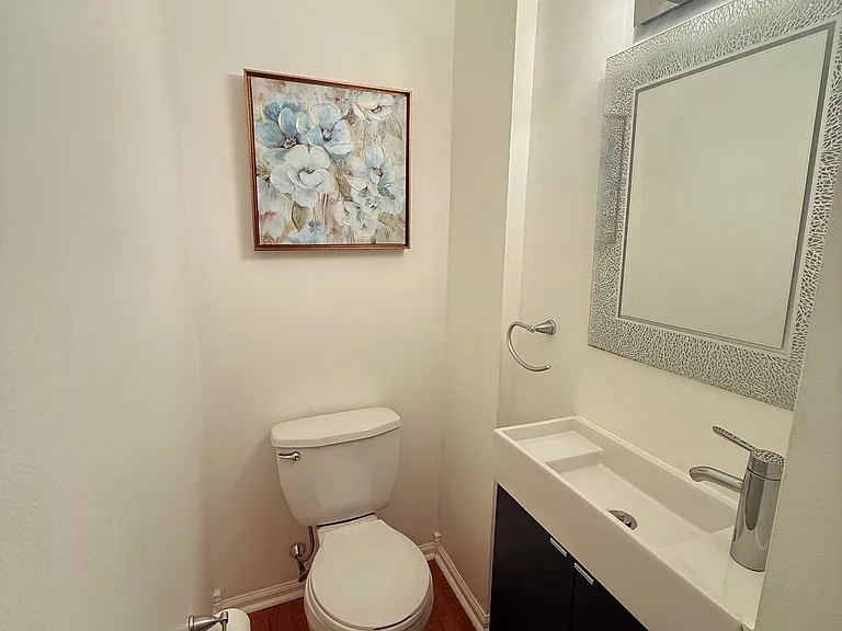 3646 Genesee Dr — Photo 10