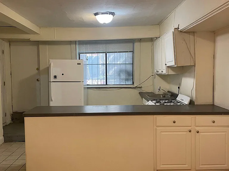 17 Worthington St #B — Photo 3