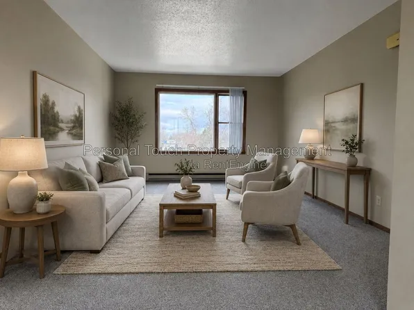 905 19th St SW #5, Jamestown, ND 58401