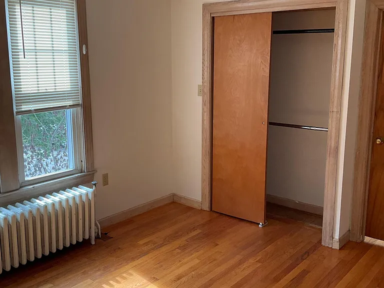 128 Lincoln St — Photo 4