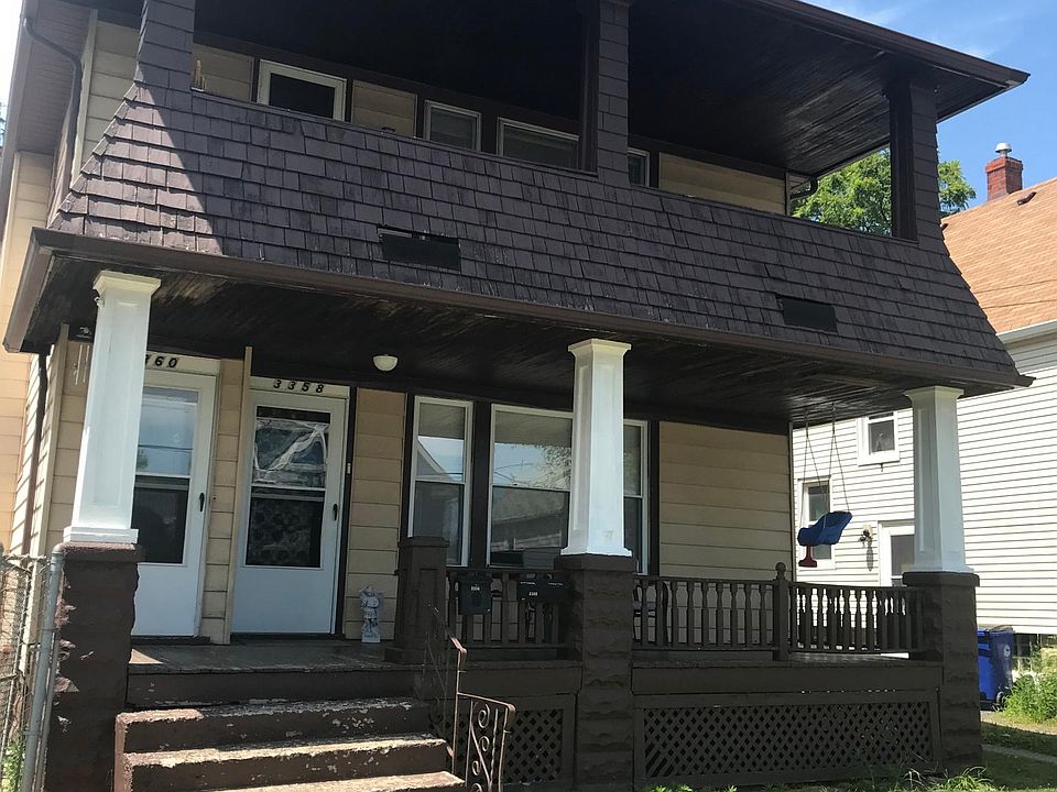 Classic Upstairs of Double House in MINT CONDITION!