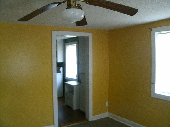 2nd image of 1604 Graham St