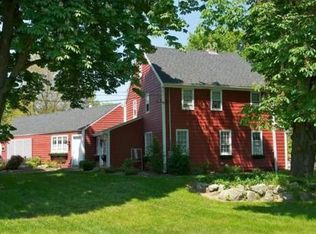 420 Franklin St, Reading, MA 01867