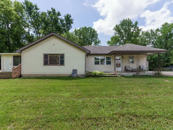 1691 Dyer Rd, Grove City, OH 43123