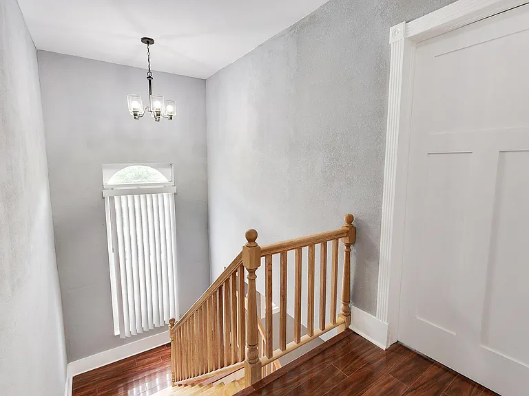 1579 N Franklin St #H — Photo 15