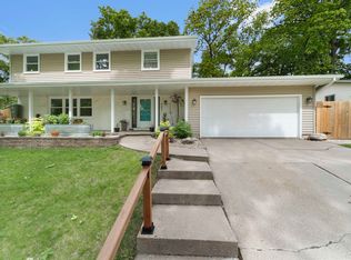522 Valley Rd, Madison, WI 53714
