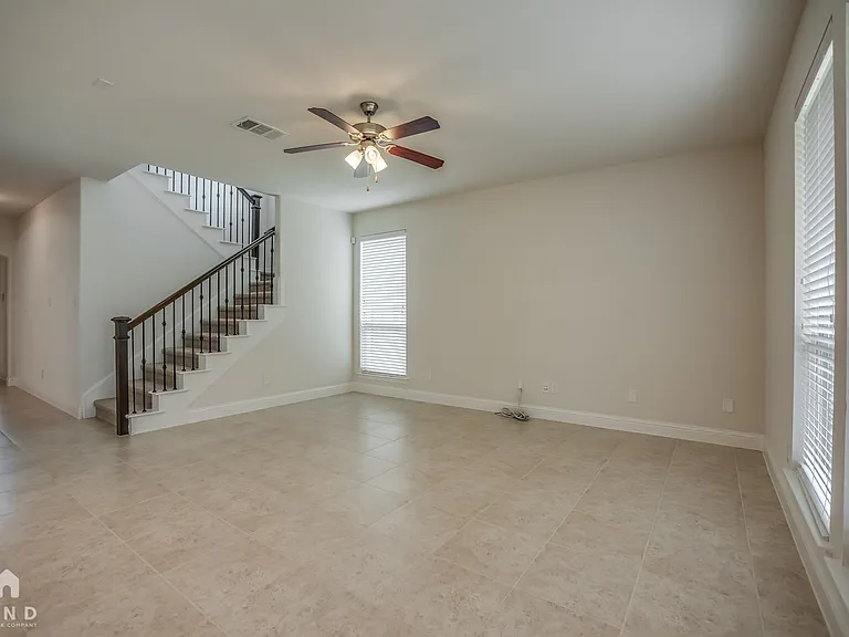 3324 Damsel Sauvage Ln — Photo 4