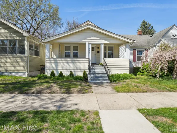 359 E Cambourne St, Ferndale, MI 48220
