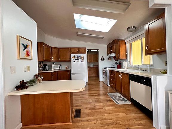 5th image of 5693 NE Windmill Dr