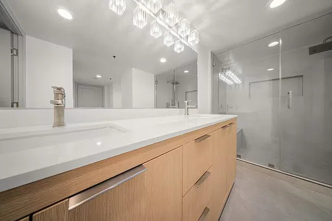 343 Pioneer Dr #1504 — Photo 6