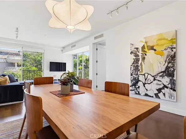 855 N Croft Ave APT 302, Los Angeles, CA 90069