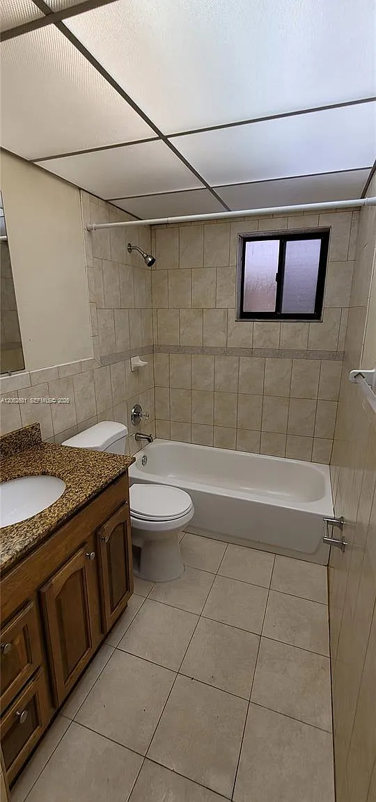 The Horizons Condo #6 — Photo 3