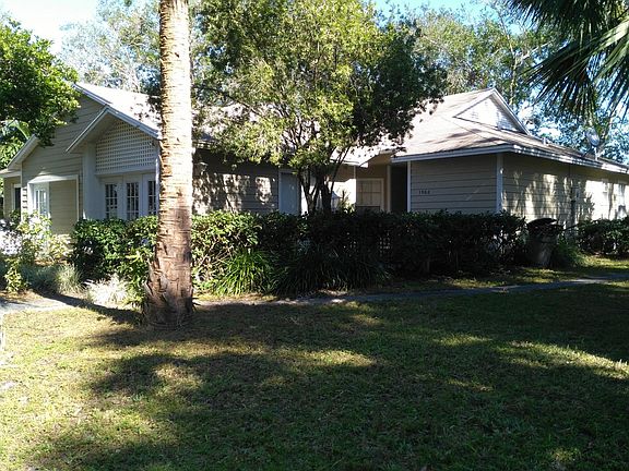3rd image of 1966 Sixty Oaks Ln