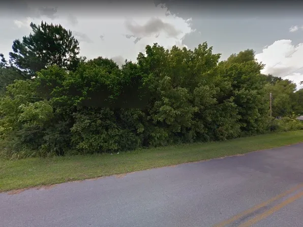 1104 Vann Dr, Cedartown, GA 30125