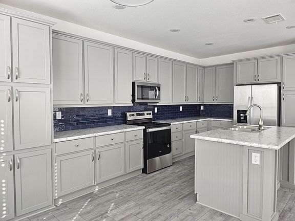 2nd image of 312 E Oneil Dr #Dsresd