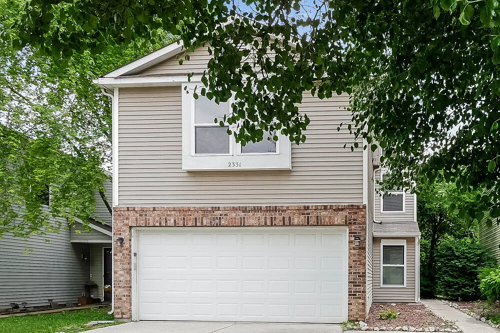 3 bed, 2.5 bath, 1972 sqft, $2,450 — Photo 1