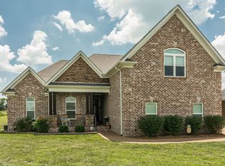 117 Stonefield Dr, Mount Juliet, TN 37122